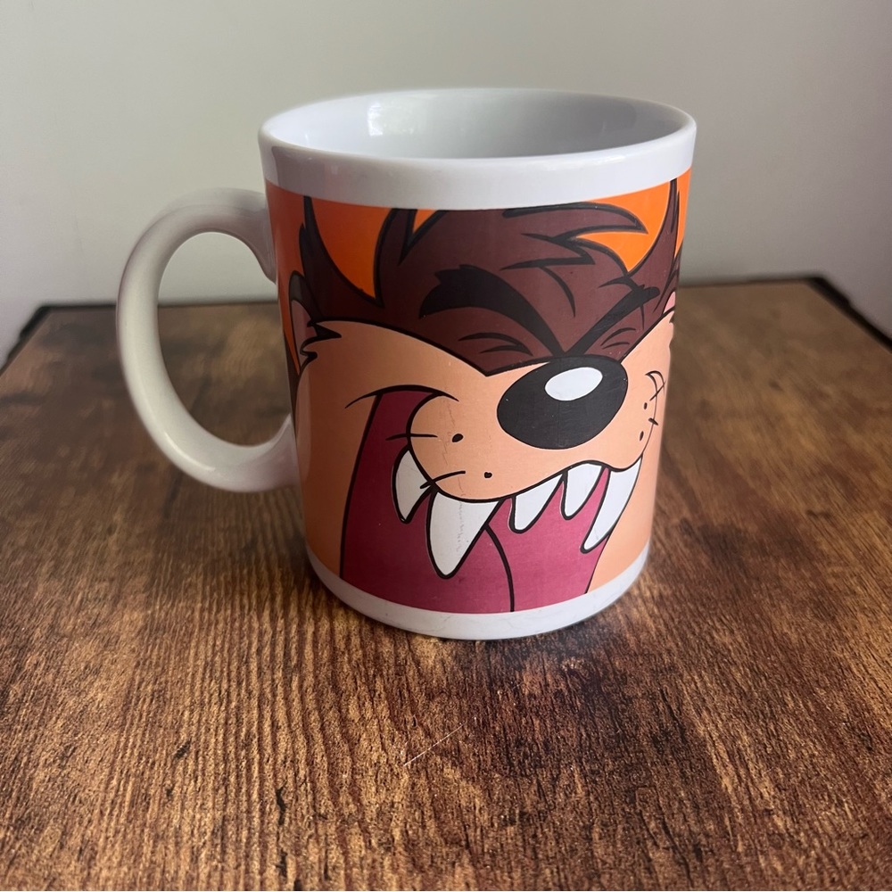 Gibson Looney Tuness tazmanian devil coffee mug